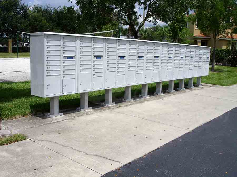 BRISTOL PINES Mailboxes